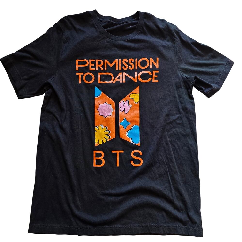 BTS Permission to Dance K-Pop Tour T-Shirt SoFi Stadium Los Angeles Men's Size M